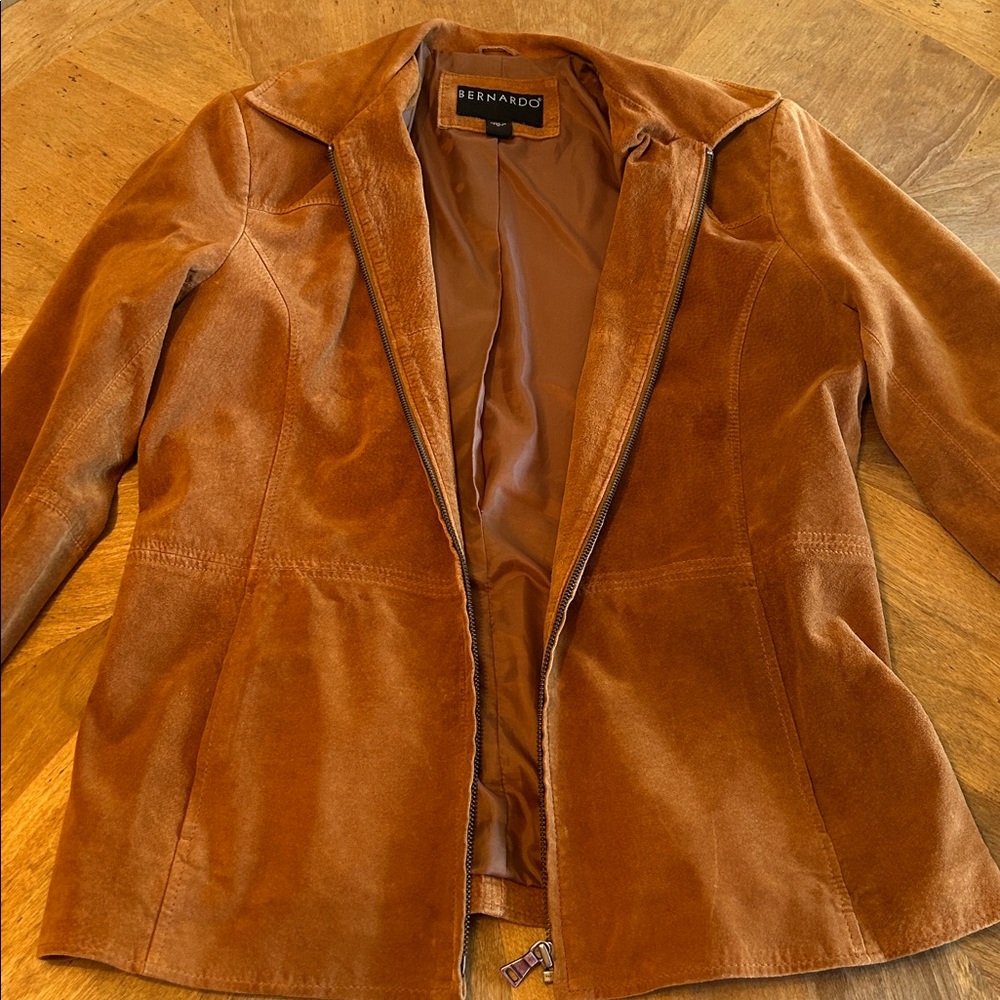 Women’s Vintage Bernardo Tan Suede leather Jacket. Size M - Picture 8 of 13